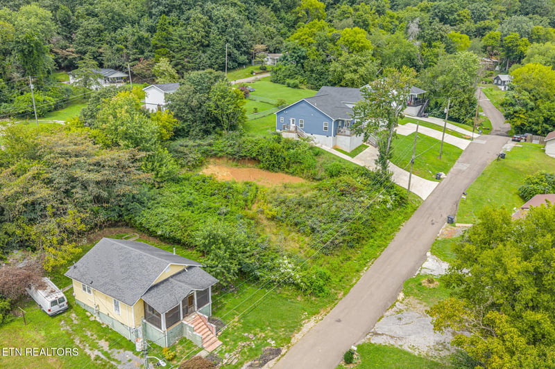 3317 Johnston St, Knoxville, TN 37921