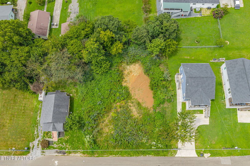 3317 Johnston St, Knoxville, TN 37921