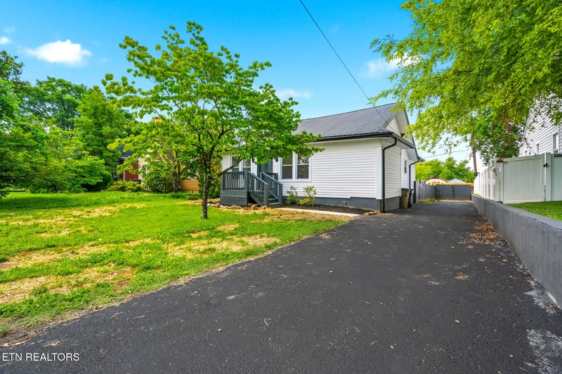 3317 Monmouth St, Knoxville, TN 37917