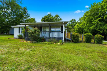 3317 Pink Hatcher Ln, Louisville, TN 37777