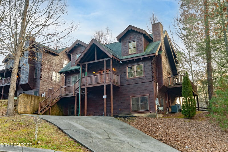 3318 Covered Bridge Way, Sevierville, TN 37862