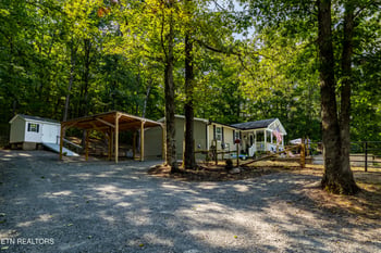 3318 Miller Rd, Powell, TN 37849
