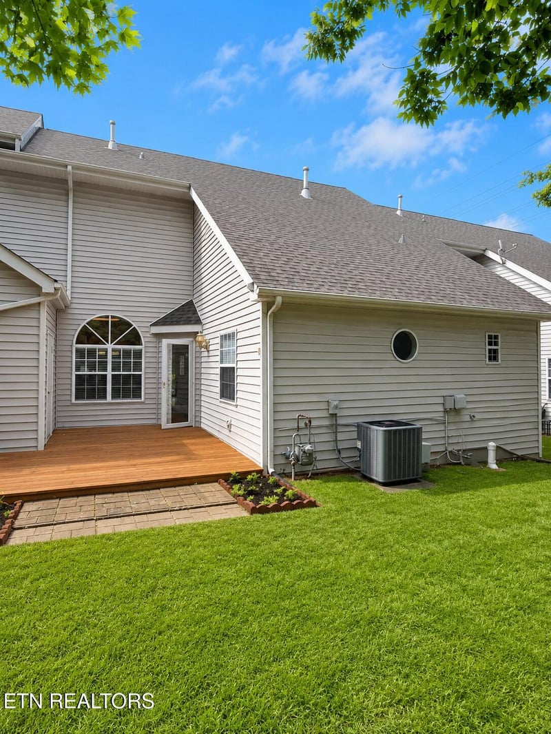 3319 Laurel View Rd, Knoxville, TN 37917