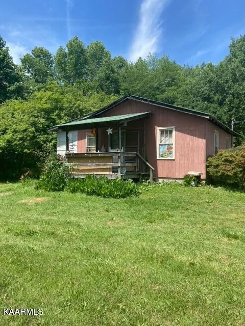 332 Carl Perkins Rd, Winfield, TN 37892