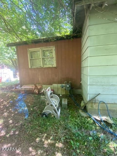 332 Carl Perkins Rd, Winfield, TN 37892