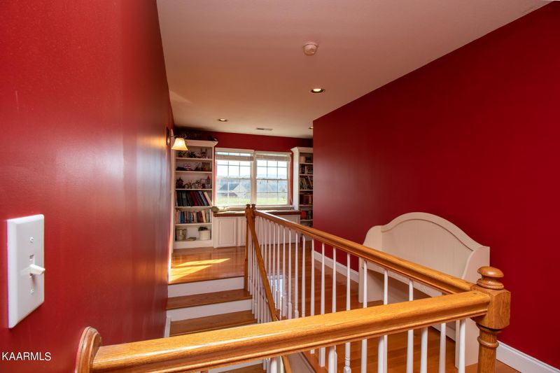 332 County Road 782, Etowah, TN 37331