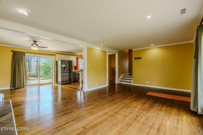 332 Crestview Rd, Knoxville, TN 37934