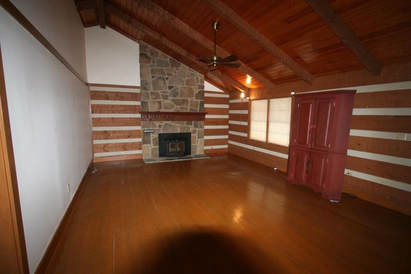332 Enchanted Forest Way, Sevierville, TN 37876