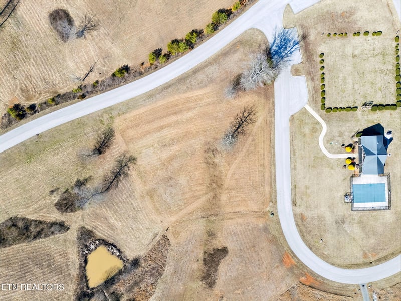 332 Enclave Way, Kingston, TN 37763