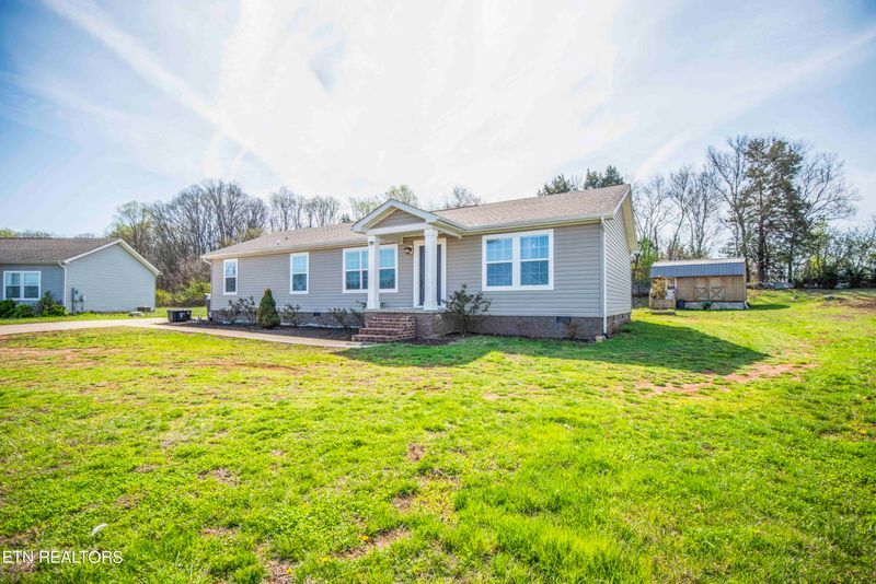 332 Hartfield Ln, Loudon, TN 37774