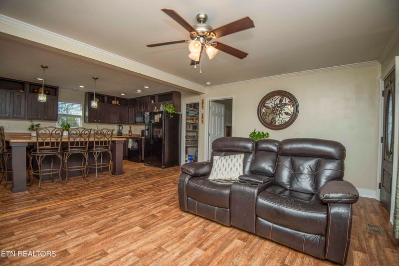 332 Hartfield Ln, Loudon, TN 37774