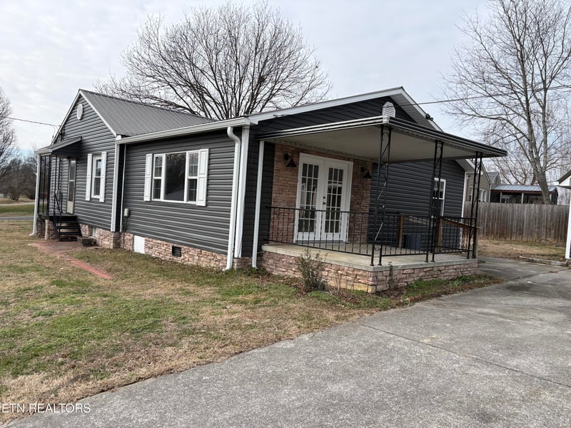332 Henderson St, Maryville, TN 37804