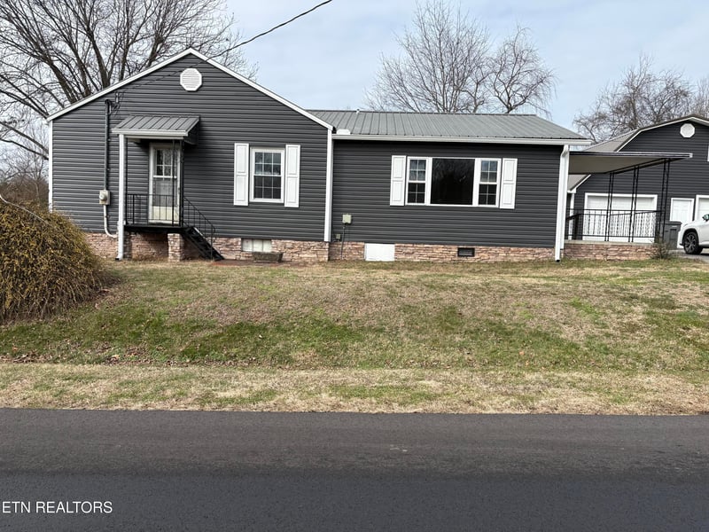 332 Henderson St, Maryville, TN 37804