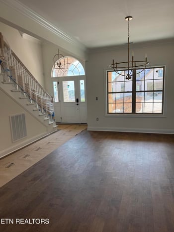 332 Rugby Manor Ln, Knoxville, TN 37923
