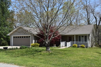 332 Yonside Dr, Sparta, TN 38583