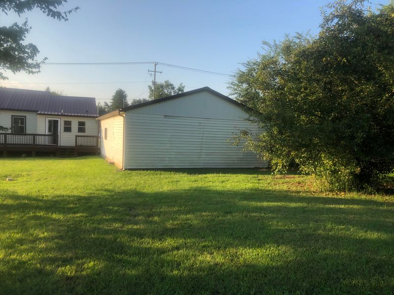3320 Cunningham Rd, Knoxville, TN 37918
