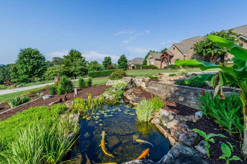 3321 Bekalea Dr, Louisville, TN 37777