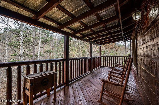 3322 Covered Bridge Way, Sevierville, TN 37862