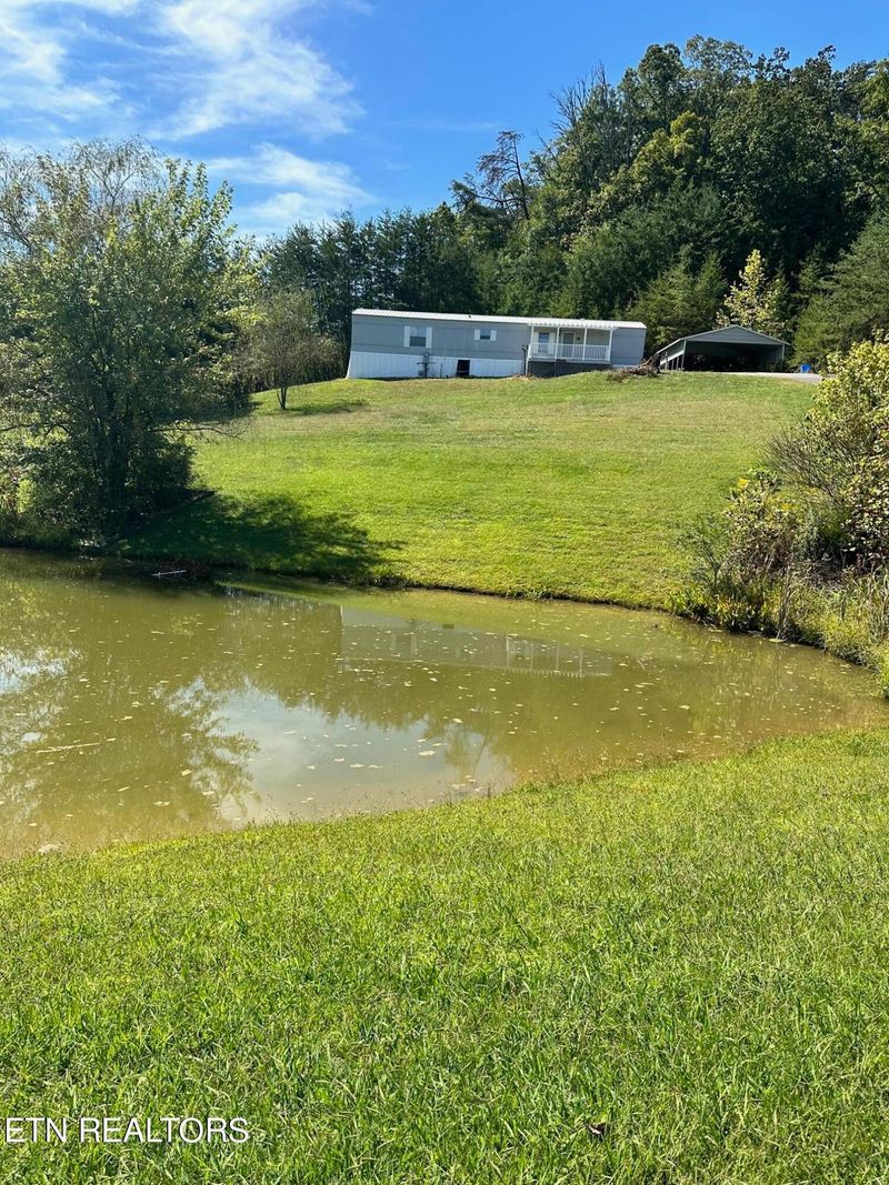 3323 Roberts Rd, Mascot, TN 37806
