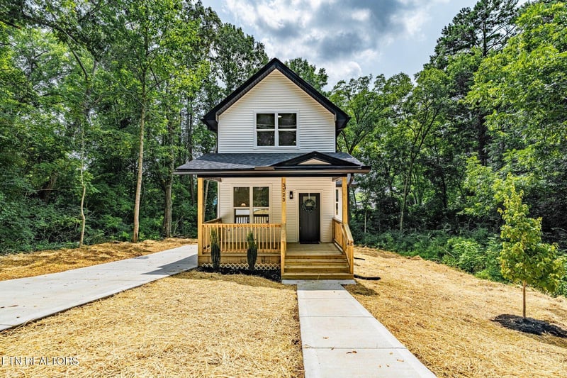 3323 Savoy St, Knoxville, TN 37921