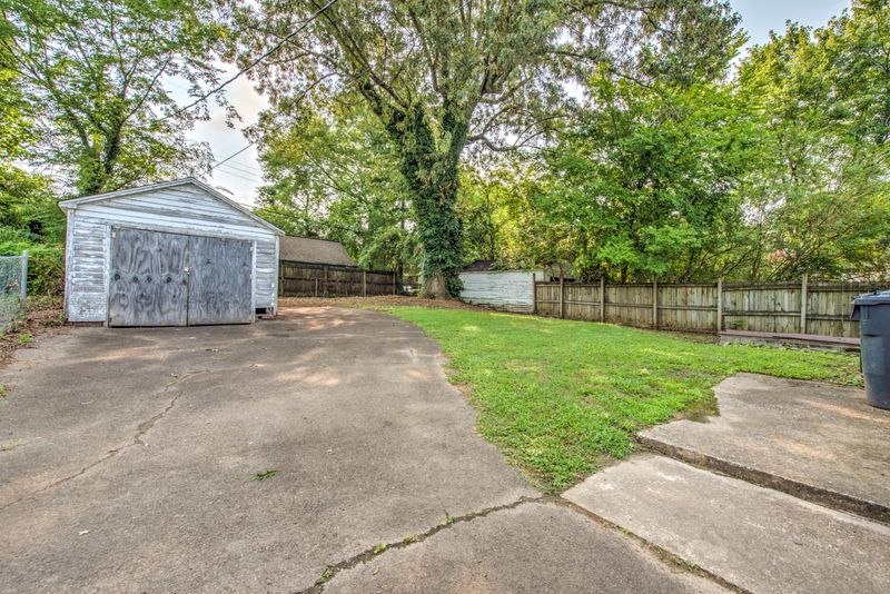 3324 Orlando St, Knoxville, TN 37917
