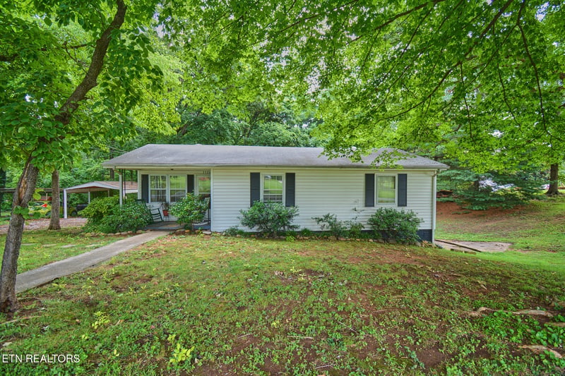 3324 Wildwood Rd, Maryville, TN 37804