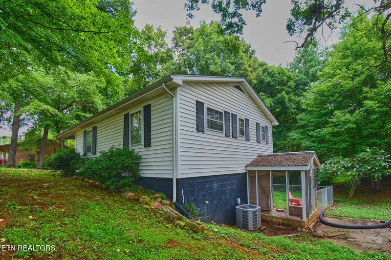 3324 Wildwood Rd, Maryville, TN 37804