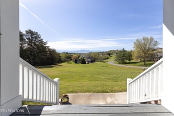 3326 Bentwood Dr, Kodak, TN 37764