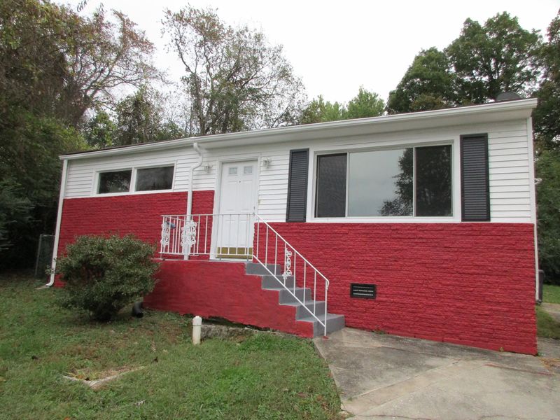 3328 Sunset Ave, Knoxville, TN 37914