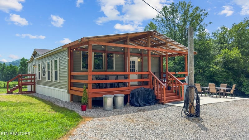 3329 Stinking Creek Rd, Pioneer, TN 37847