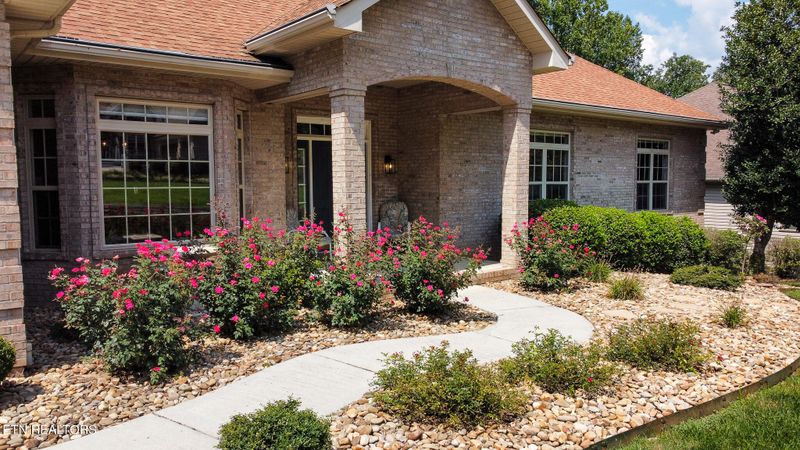 333 Kiyuga Way, Loudon, TN 37774