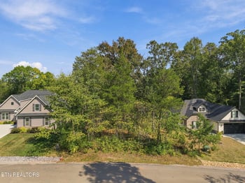 333 Nuhya Ln, Loudon, TN 37774