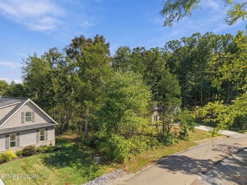 333 Nuhya Ln, Loudon, TN 37774