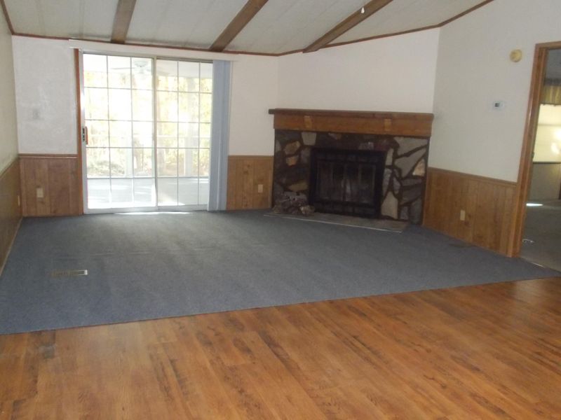 333 Rugby Rd, Fairfield Glade, TN 38558