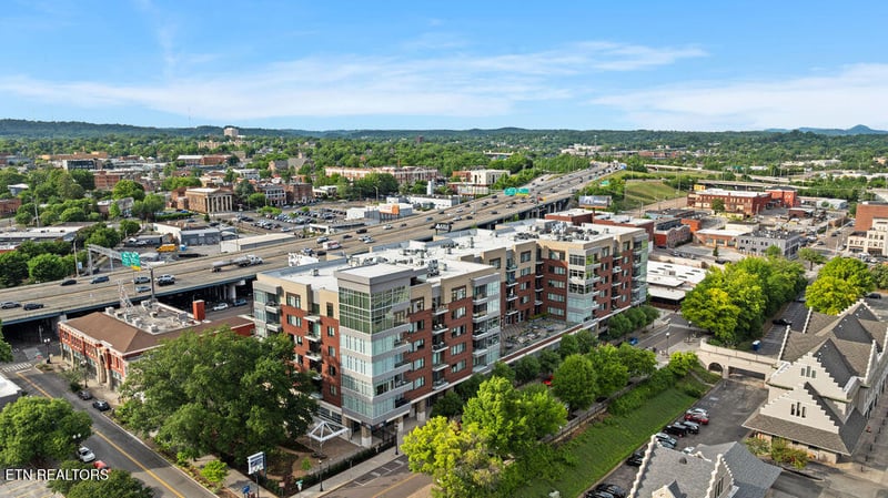 333 W Depot Ave #406, Knoxville, TN 37917