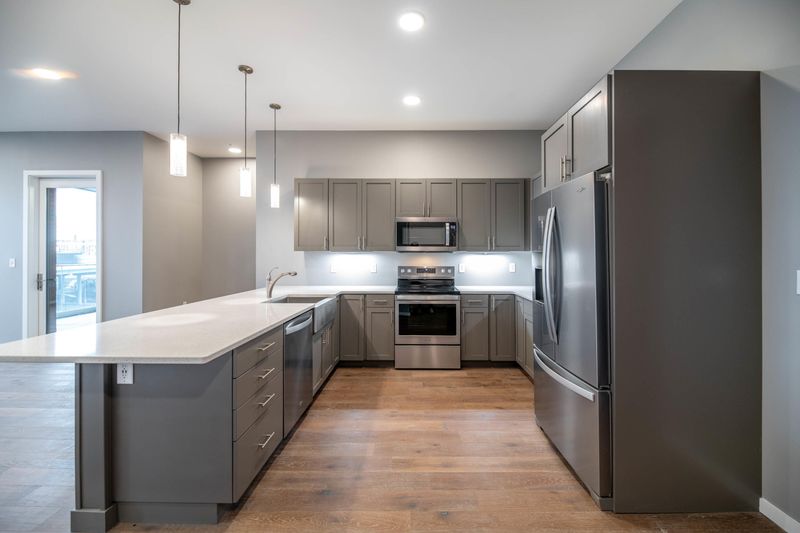 333 W Depot Ave #411, Knoxville, TN 37917