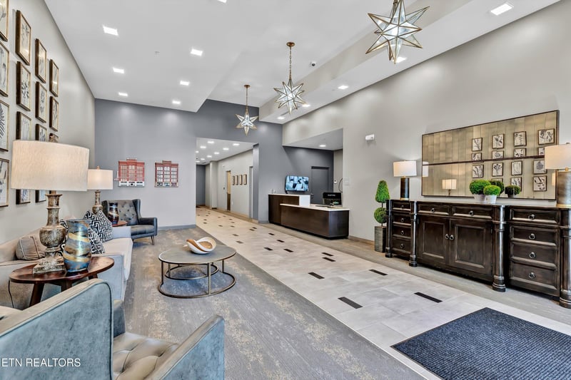 333 W Depot Ave #421, Knoxville, TN 37917