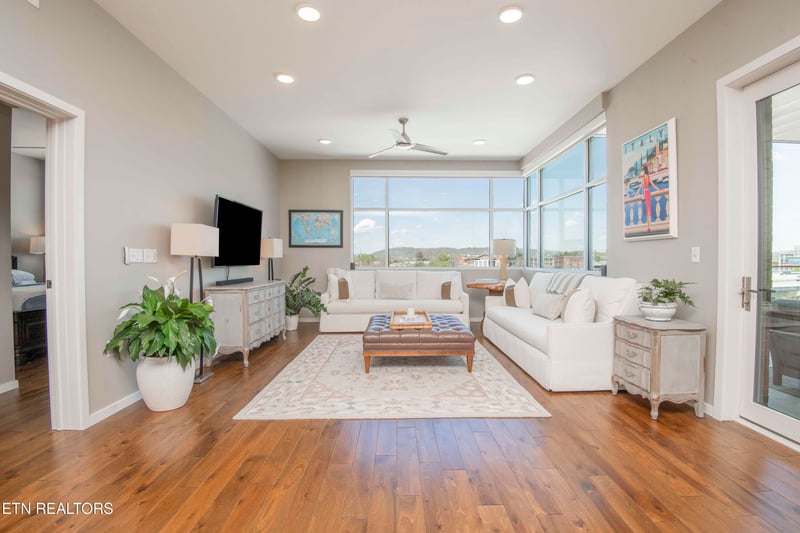 333 W Depot Ave #509, Knoxville, TN 37917