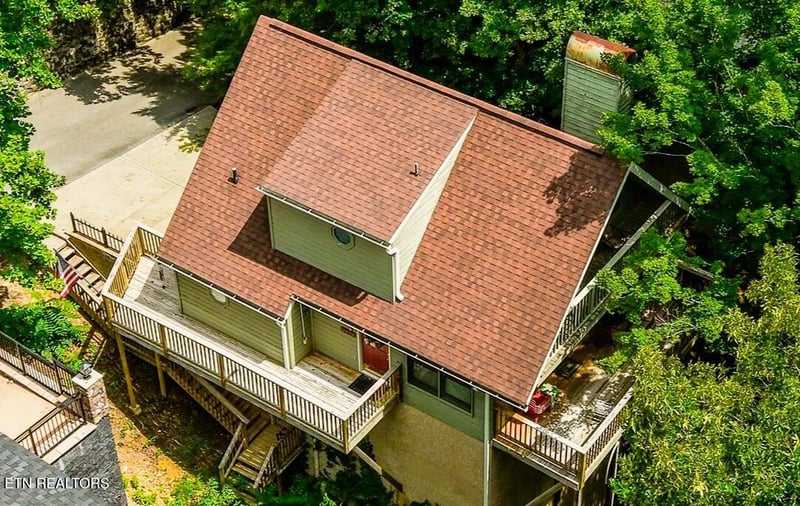 333 Woodridge Way, Pigeon Forge, TN 37863
