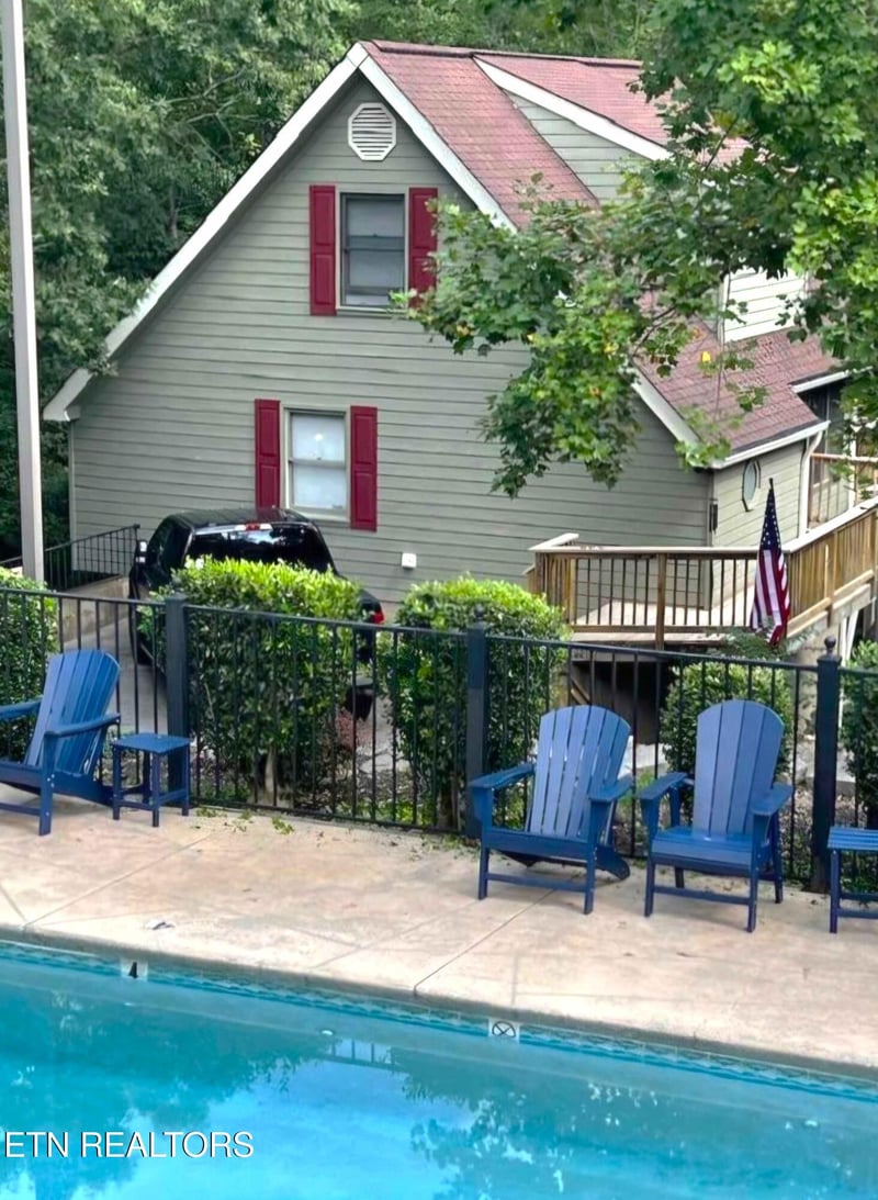 333 Woodridge Way, Pigeon Forge, TN 37863