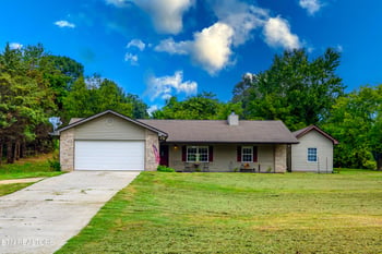 3330 River Pointe Cir, Kodak, TN 37764