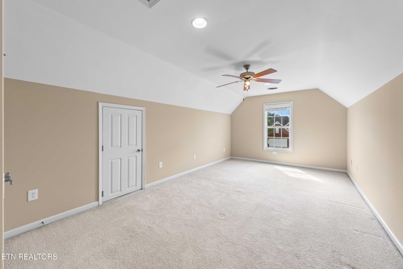3331 Cliffbranch Ln, Knoxville, TN 37931