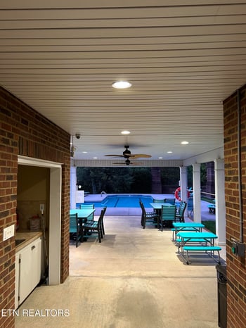 3331 Cliffbranch Ln, Knoxville, TN 37931