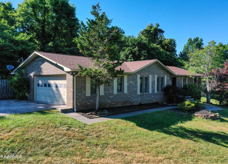 3331 Miller Rd, Powell, TN 37849