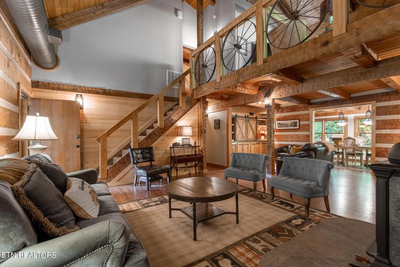 3332 Waldens Creek Rd, Sevierville, TN 37862