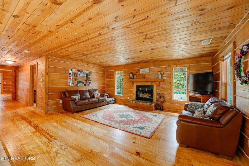 3336 Thomaswood Tr, Sevierville, TN 37876