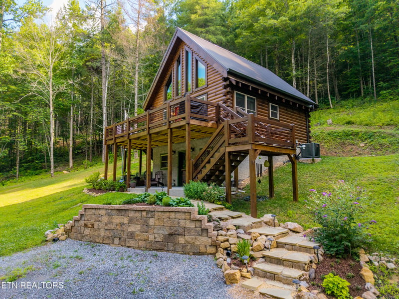 3336 Waldens Creek Rd, Sevierville, TN 37862