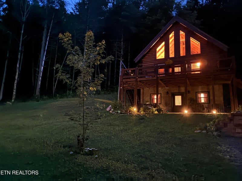 3336 Waldens Creek Rd, Sevierville, TN 37862