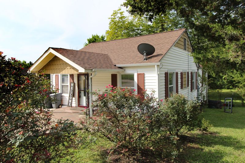 3337 Gap Rd, Knoxville, TN 37921