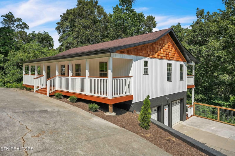 334 Amolee Ln, Sevierville, TN 37876